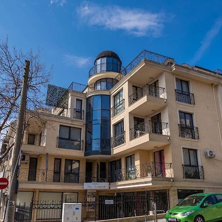 Minimalistic 1Br Flat With A Parking Spot Leilighet Varna Eksteriør bilde
