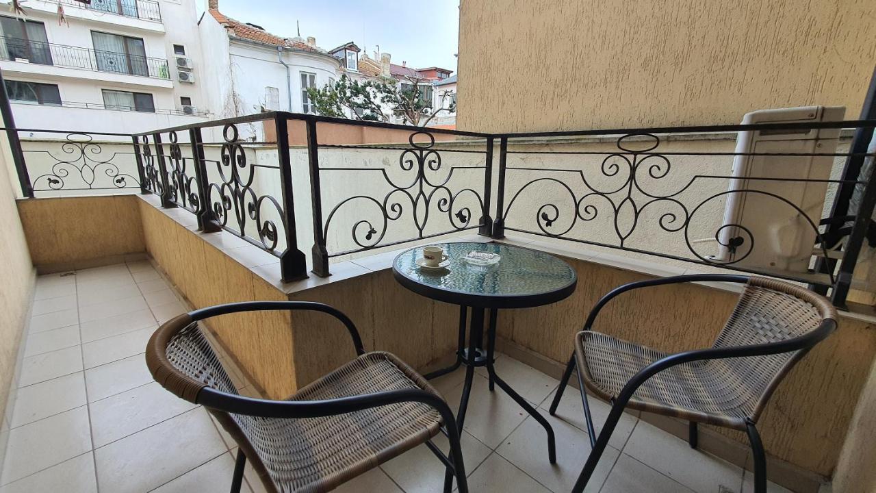 Minimalistic 1Br Flat With A Parking Spot Leilighet Varna Eksteriør bilde